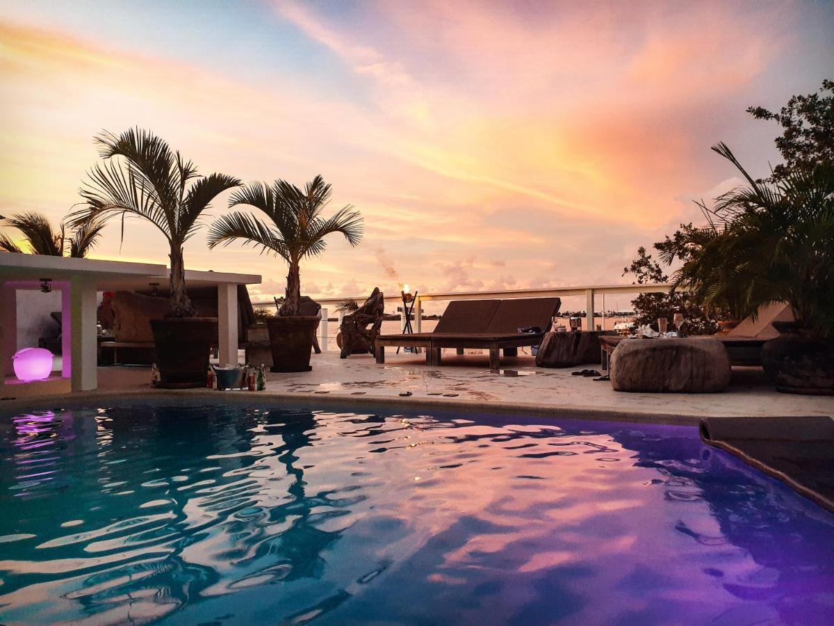 Villa Blue Lagoon Suite Apartment Lowlands Exterior foto
